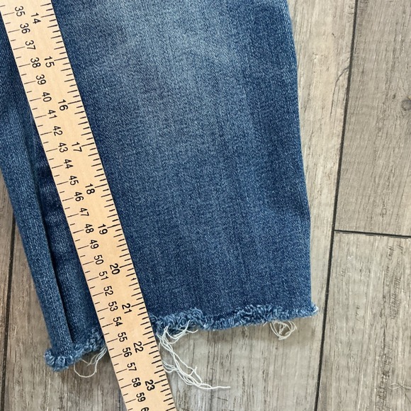 Judy Blue‎ Womens Jeans Size 7/28 Flare Crop Frayed Hem Medium Wash Denim Casual - Picture 6 of 9